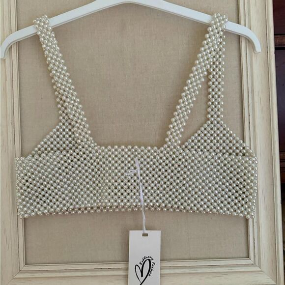 Red Berry Fashion white pearl cropped tank top NWT S - Picture 5 of 9